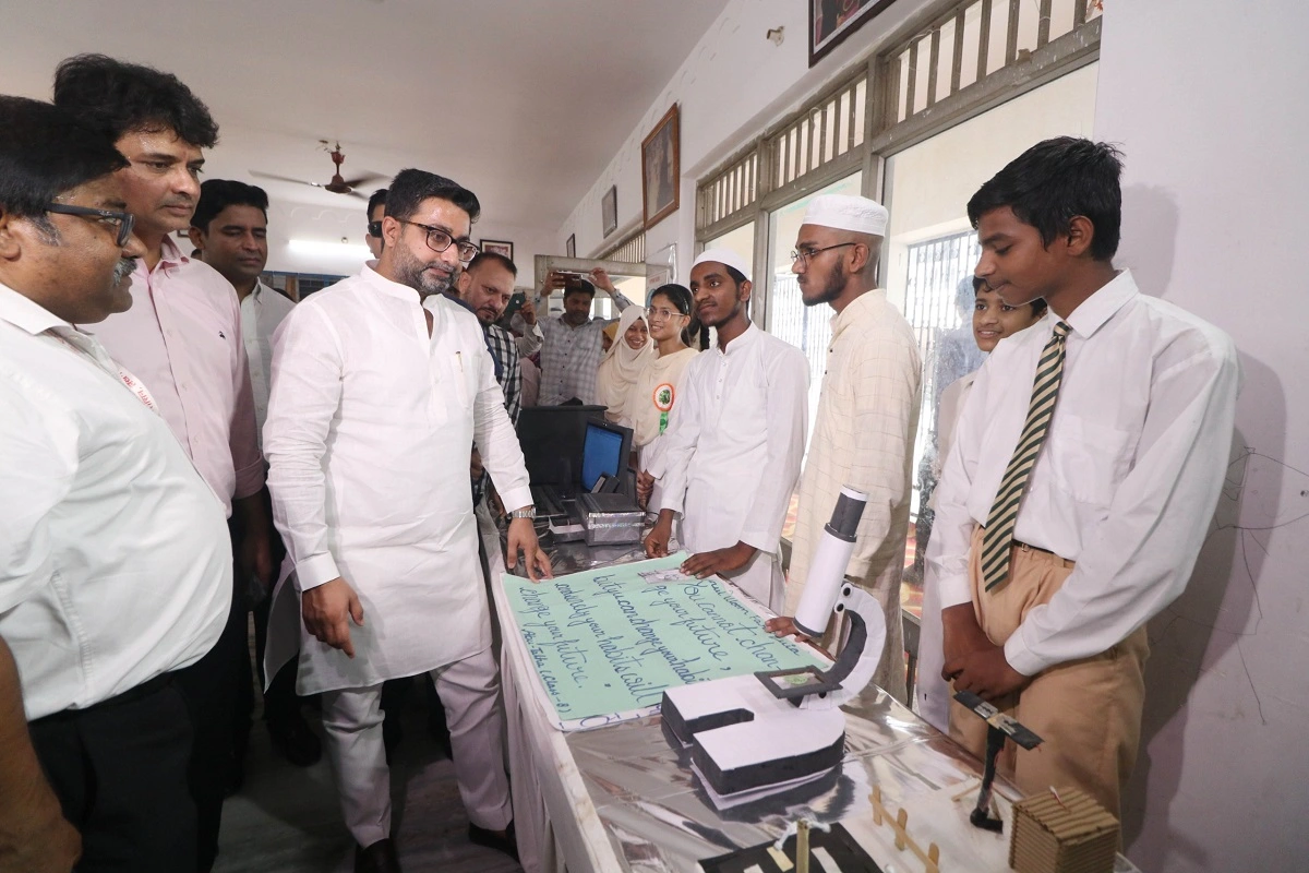 Minister Danish Ansari Chairs Science Exhibition At Iram Model School On Dr. Abdul Kalam’s 9th Death Anniversary