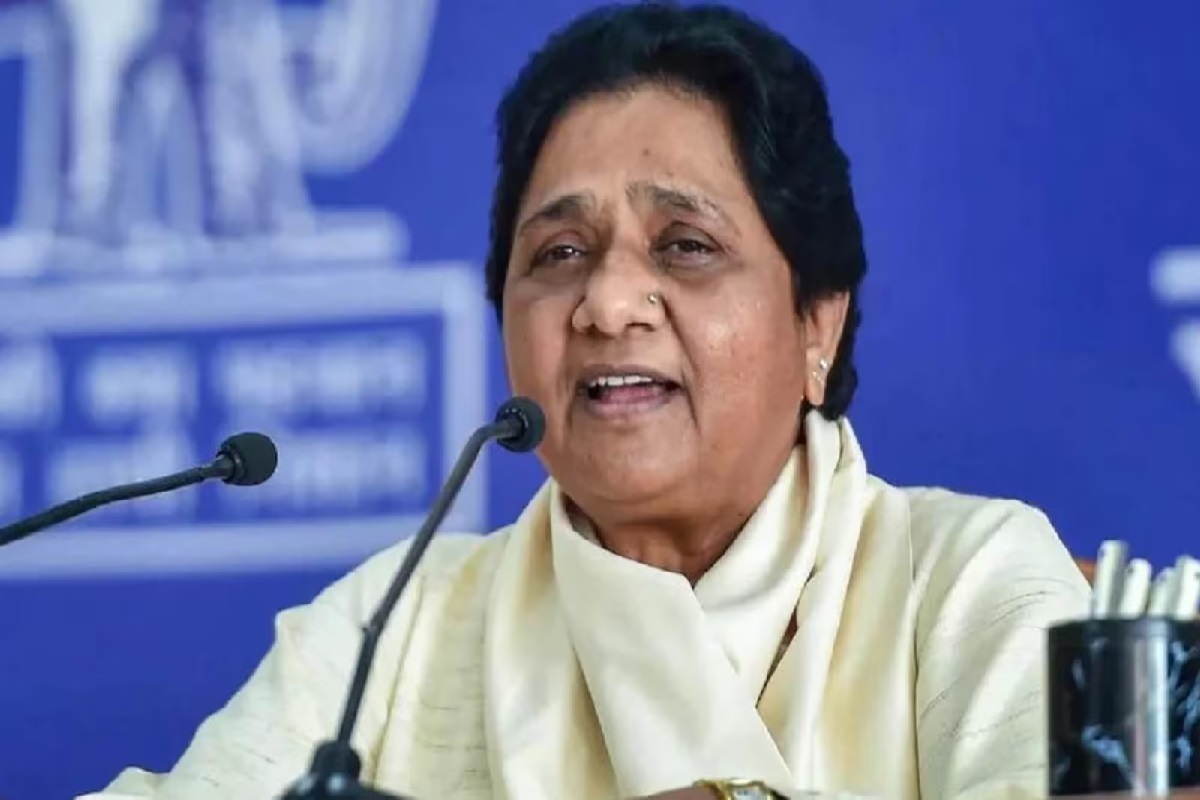 Recalling Guest House Incident, Mayawati Alleges SP Assaulted Her, While Cong Remains Mute