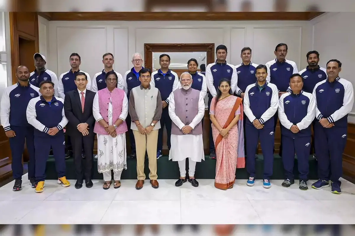 PM Modi Meets Indian Athletes from Paris Olympics