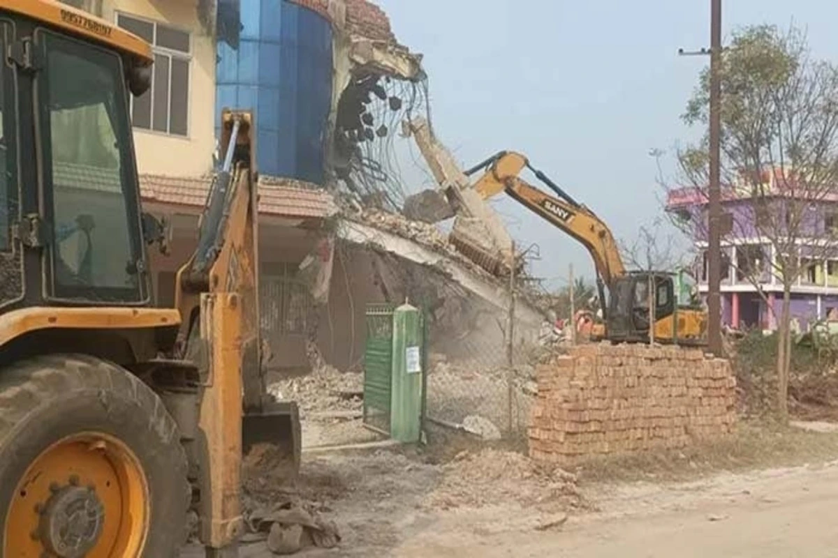 SC Extends Stay On Demolitions; Weighs Pan-India Guidelines