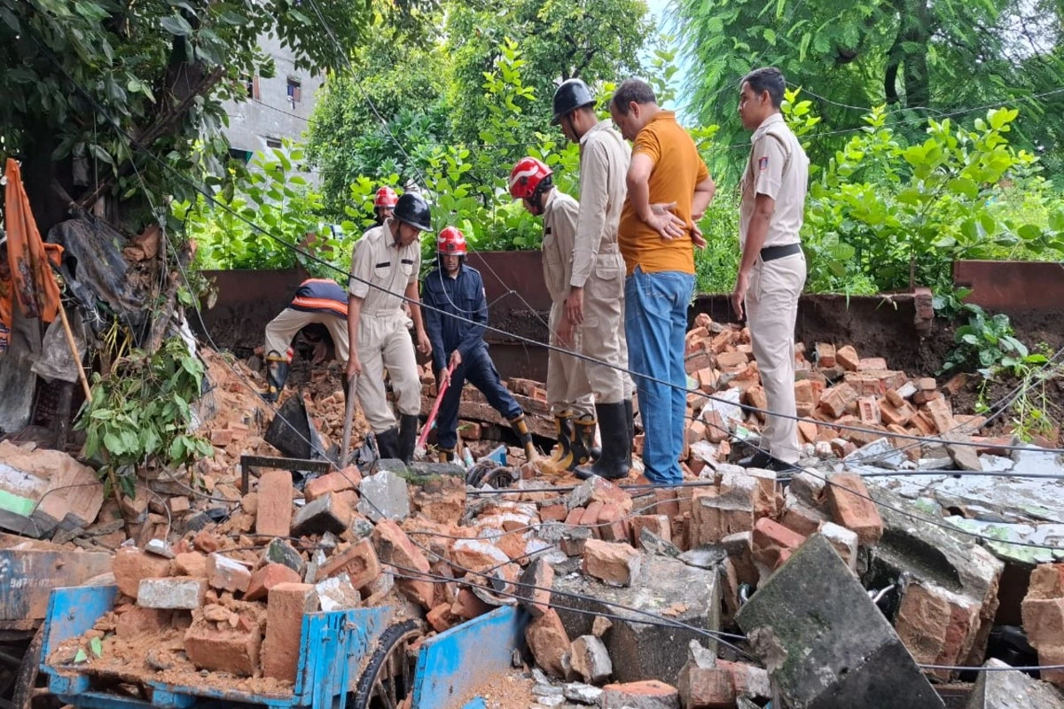 Wall Collapse In Delhi’s Nabi Karim Area Claims One Life