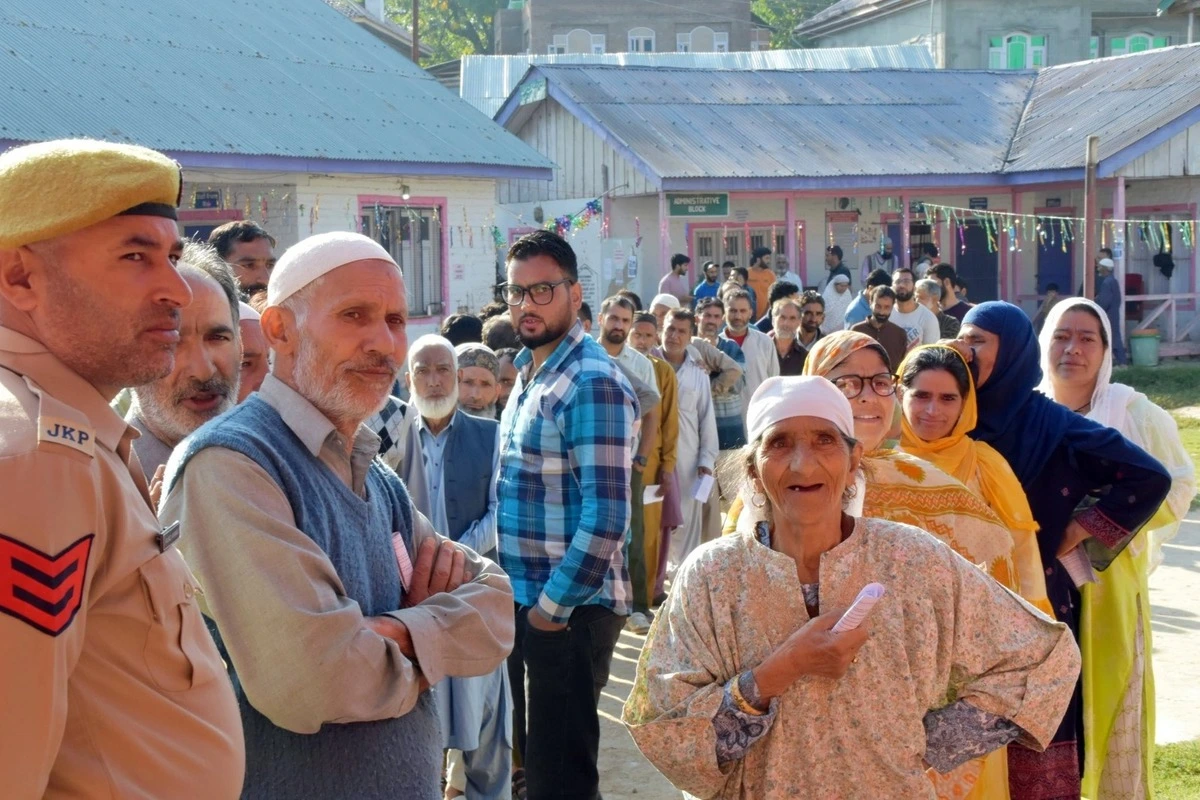 Jammu And Kashmir Records 11.11% Voter Turnout In First Two Hours Of Assembly Polls