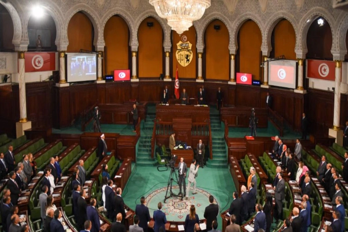 Tunisia’s Parliament Approves Electoral Law Change Ahead Of Presidential Election