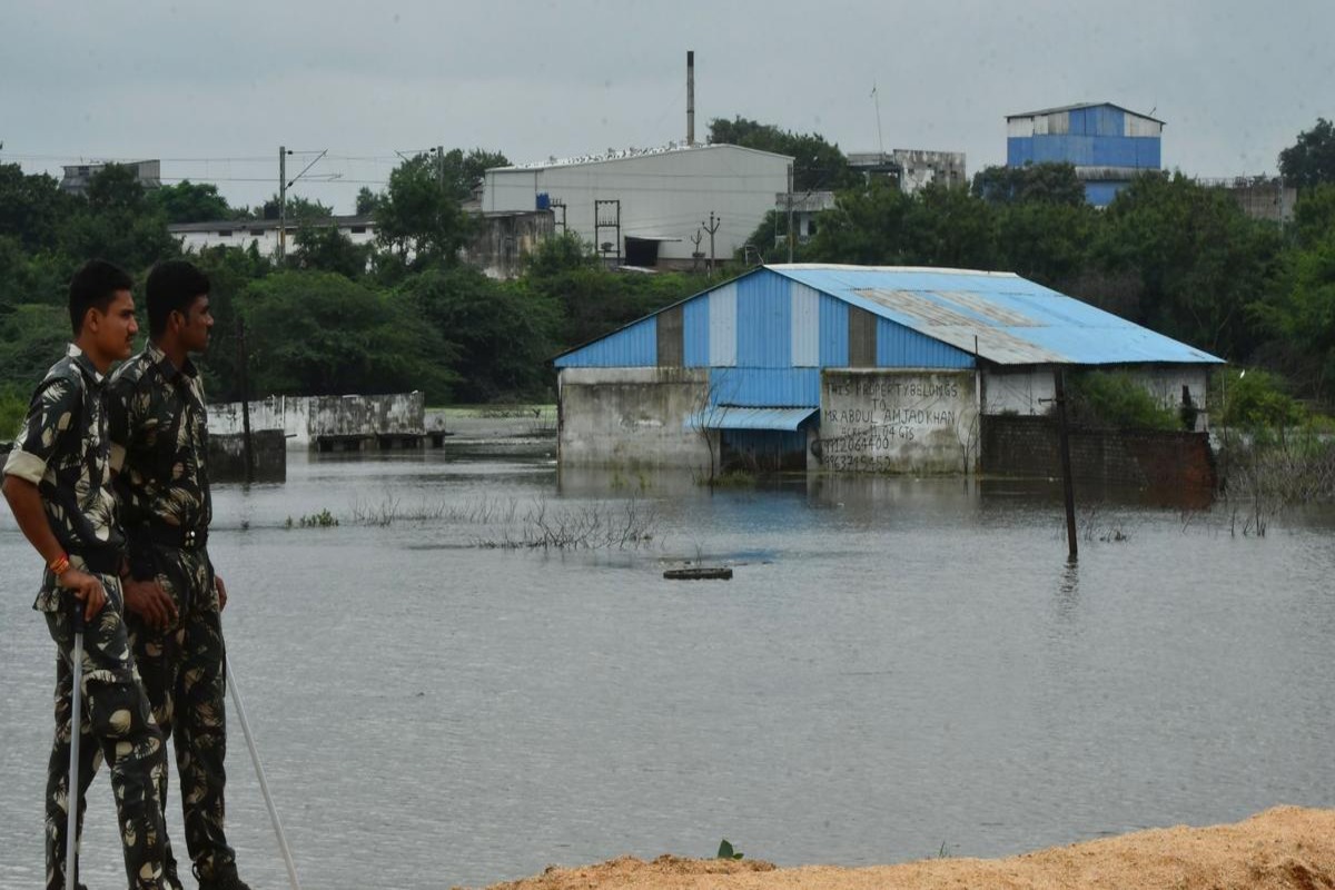 Hyderabad Faces Red Alert Amid Telangana Rains: Schools And Colleges Closed