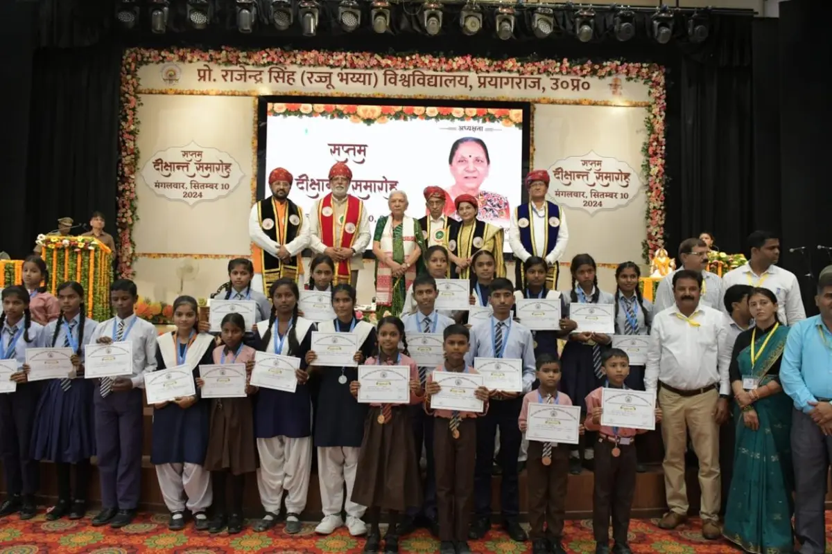 Governor Anandi Ben Patel Highlights Role Of Mothers & Family Values At Convocation Ceremony