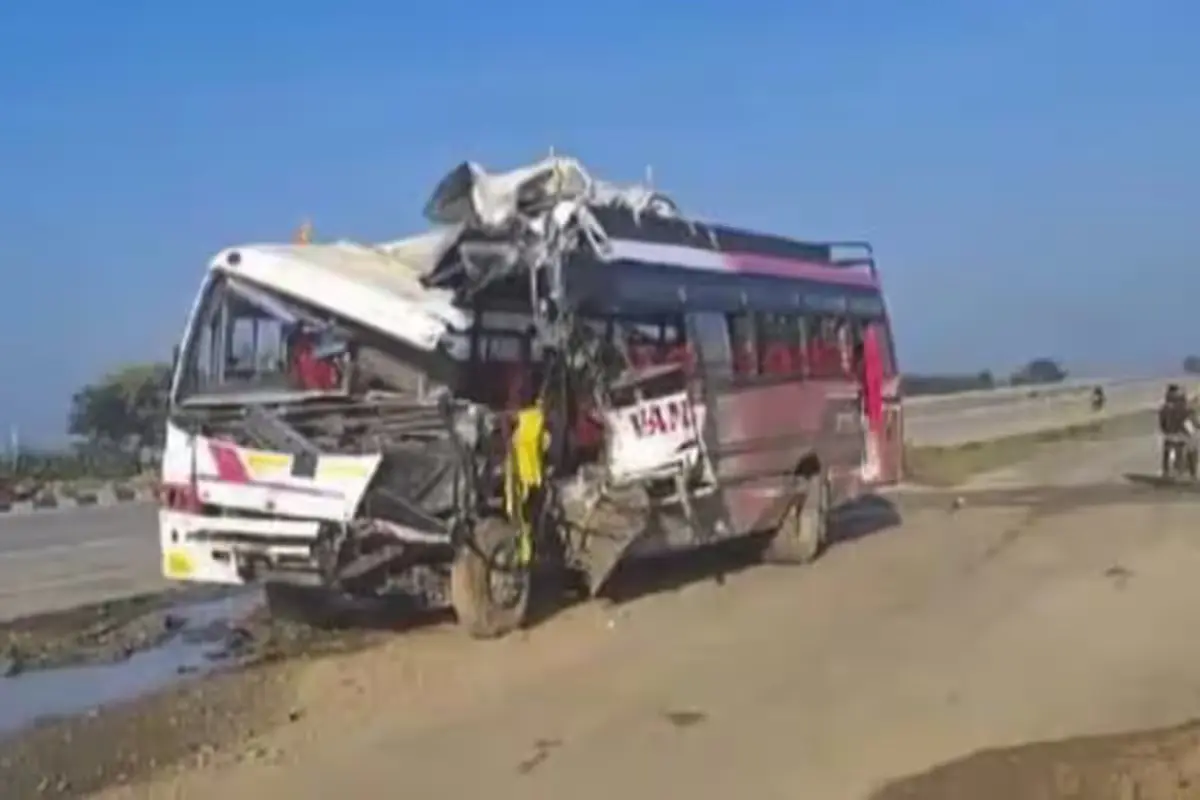 Three Killed, 15 Injured In Bus Crash in Bihar’s Rohtas