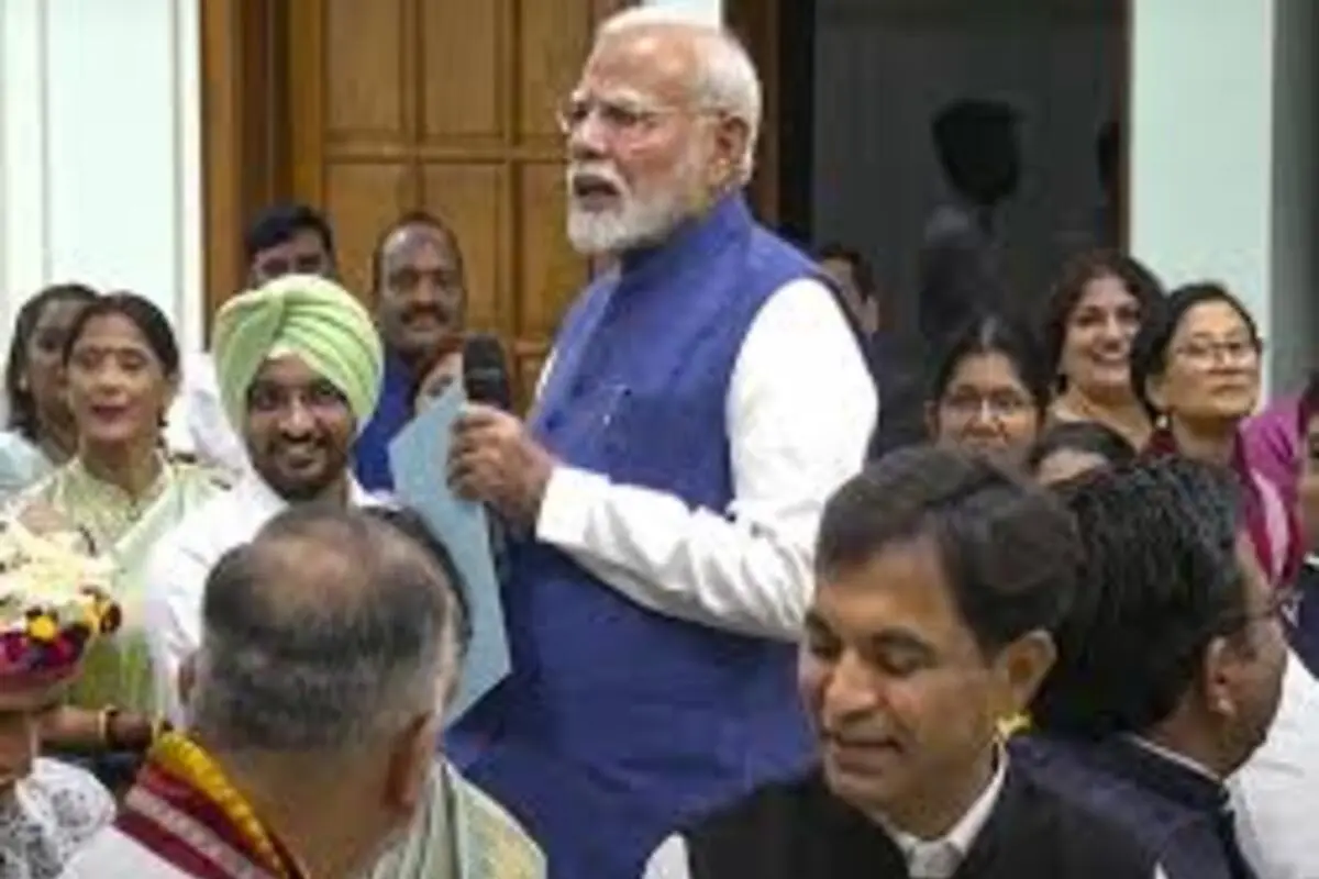 PM Modi Shares Interaction With Award-Winning Educators