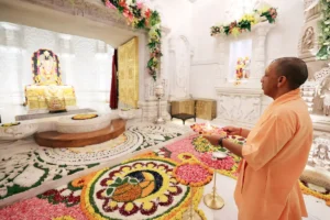 Uttar Pradesh CM Yogi Adityanath Visits Ayodhya; Celebrates Diwali