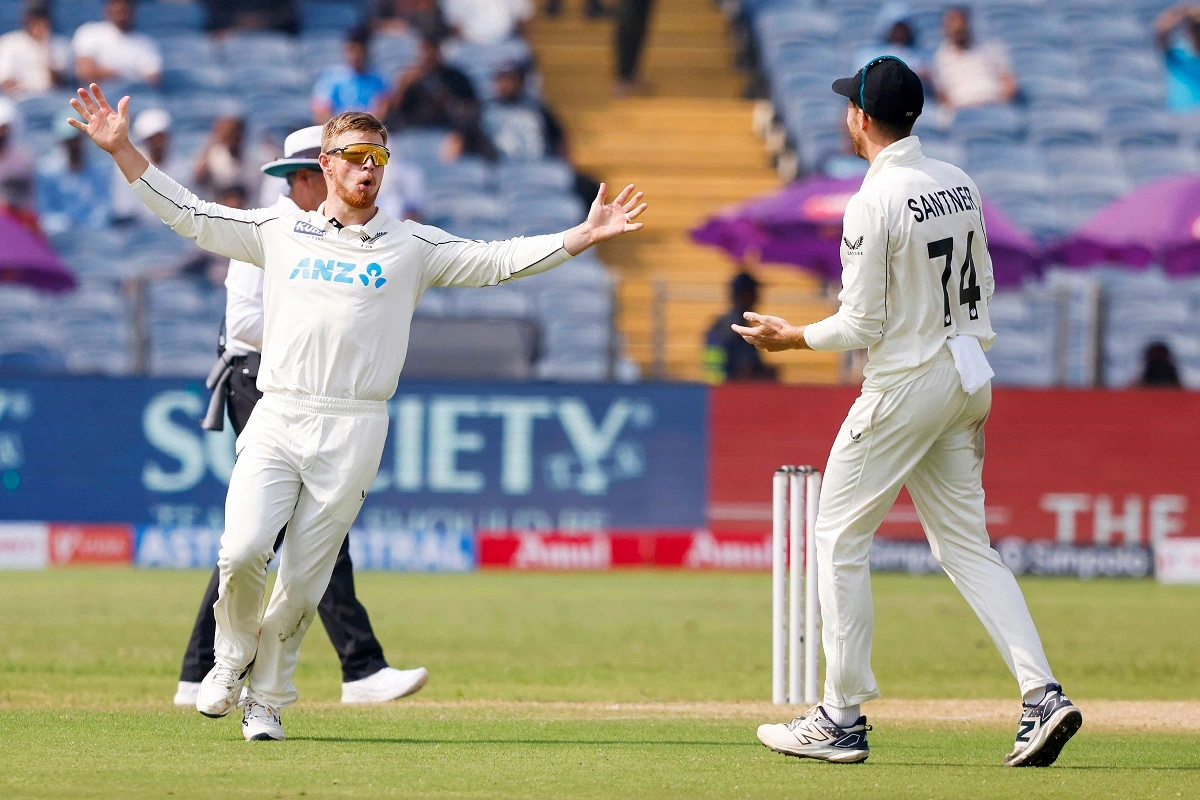 Santner’s 7-Wicket Haul And Latham’s 86 Lead New Zealand To Strong Position Over India