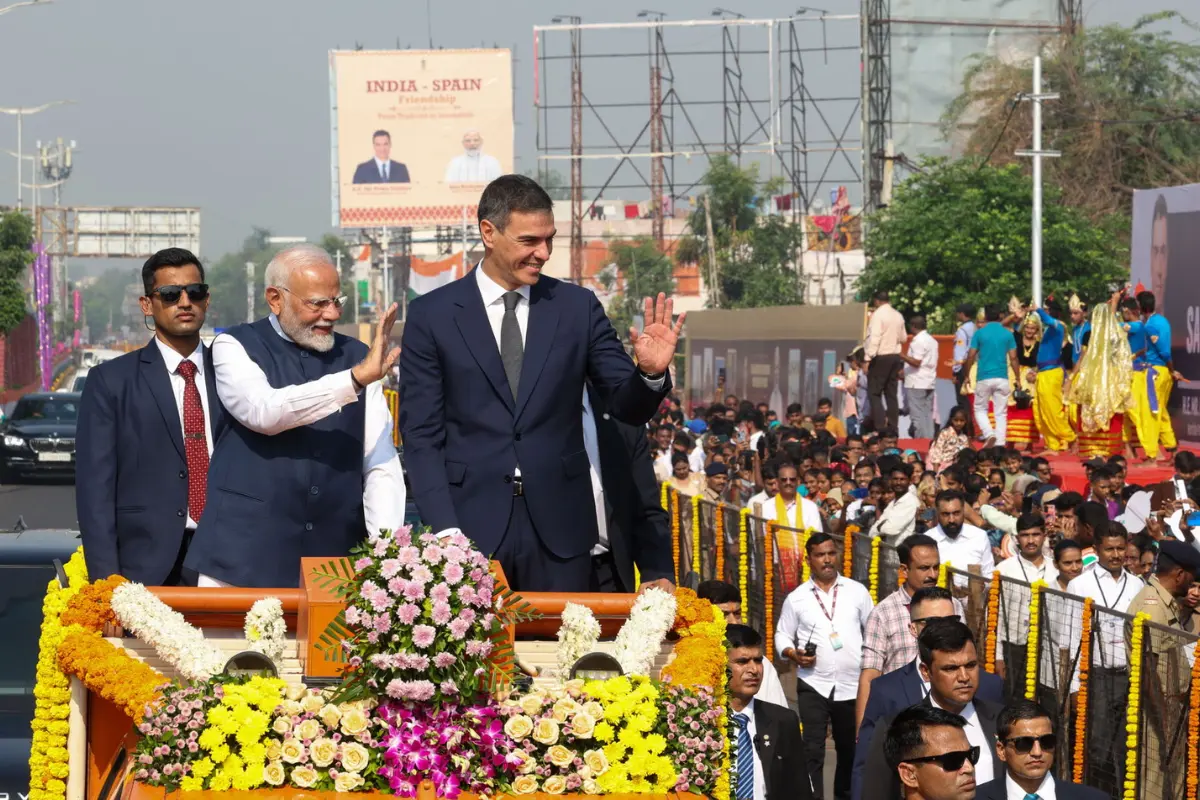 Vadodara: PM Modi, President Sanchez Hold Roadshow Ahead Of Aircraft Assembly Facility Inauguration