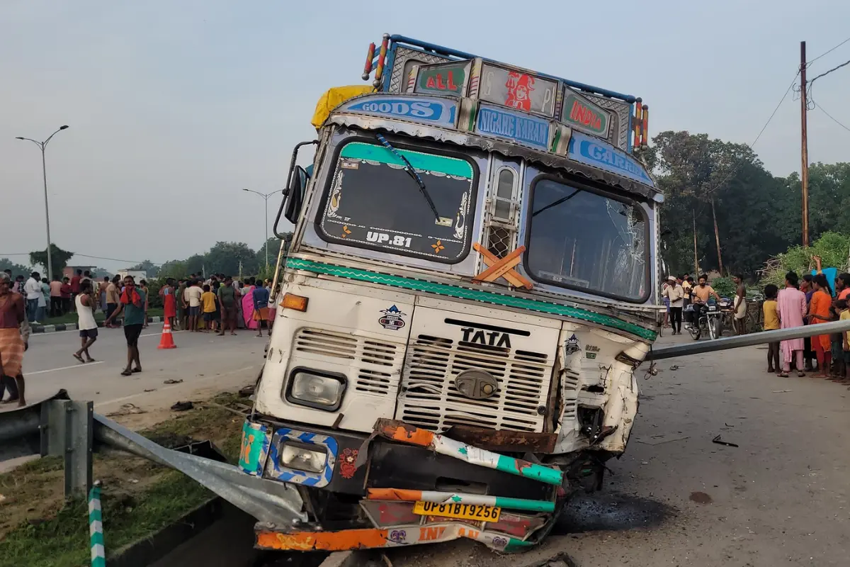 Mirzapur Truck-Tractor Collision