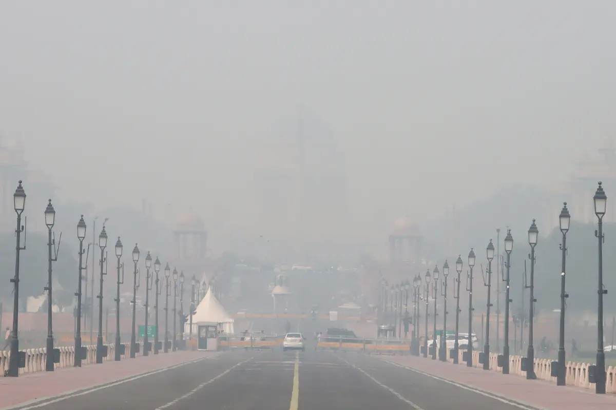 Delhi’s Air Quality Deteriorates; Smog Blankets National Capital