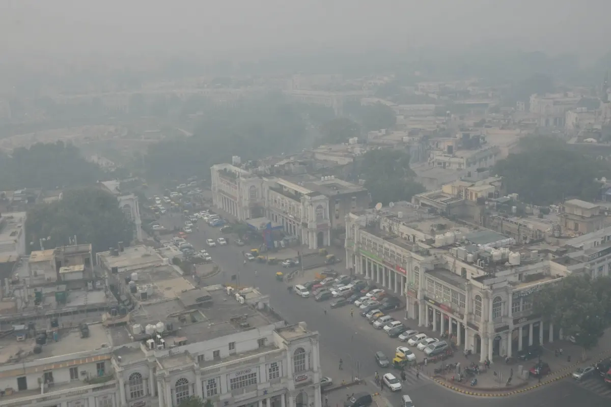 Delhi’s Air Quality Worsens Significantly Post-Diwali, Reaching Hazardous Levels