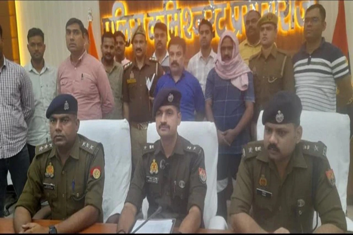 Police Arrest Two In Fake Marriage Certificate Racket In Name Of Arya Samaj