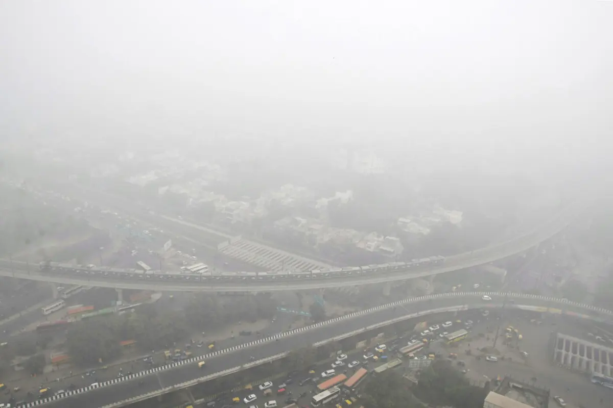 Capital Suffers Under ‘Severe’ Air Pollution; Relief Unlikely For Six Days