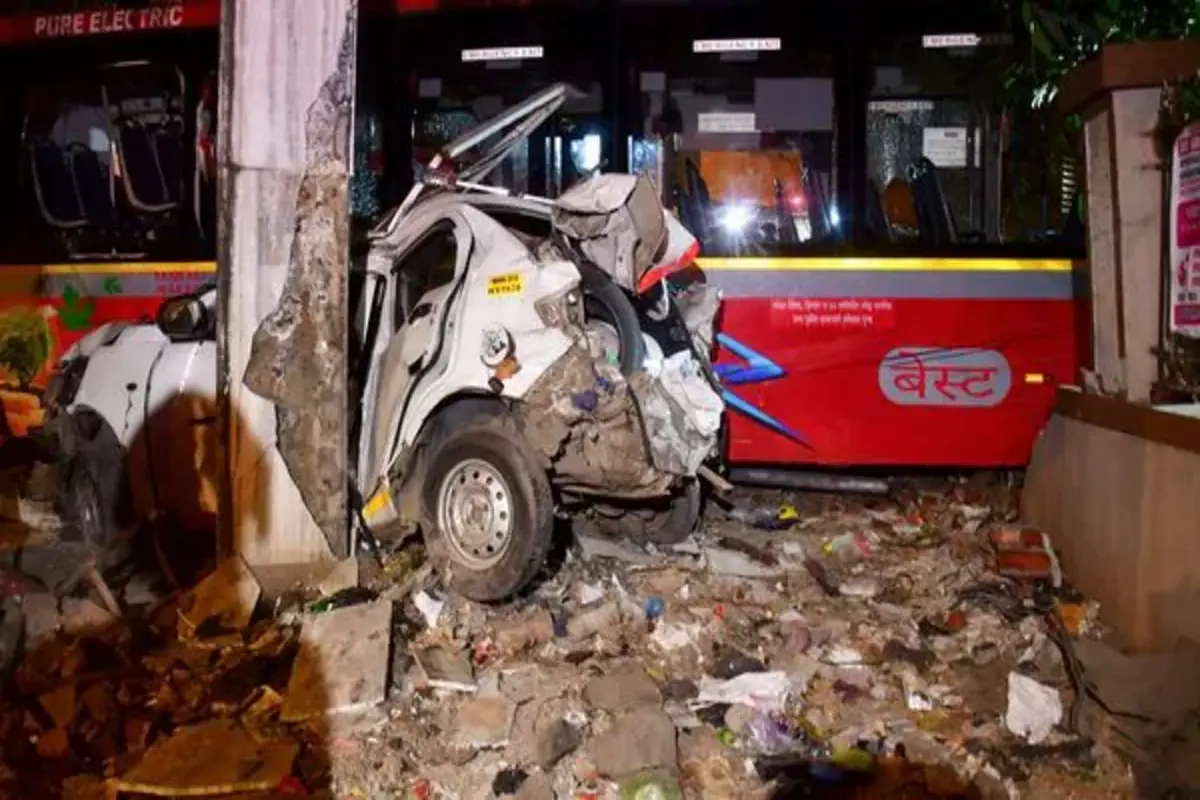 Three Dead, 17 Injured In Mumbai Bus Accident