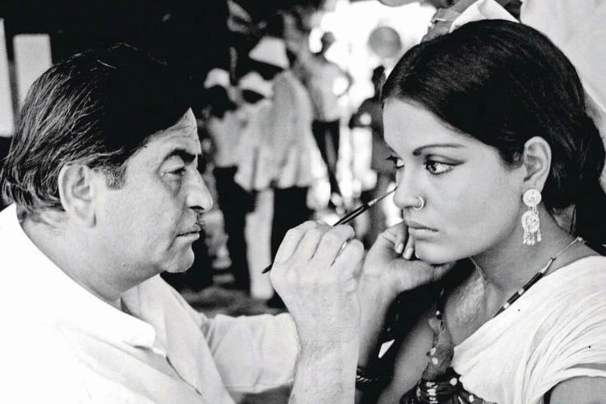 Zeenat Aman Remembers A ‘Anecdote’ From Her Career On Raj Kapoor’s 100th Birth Anniversary