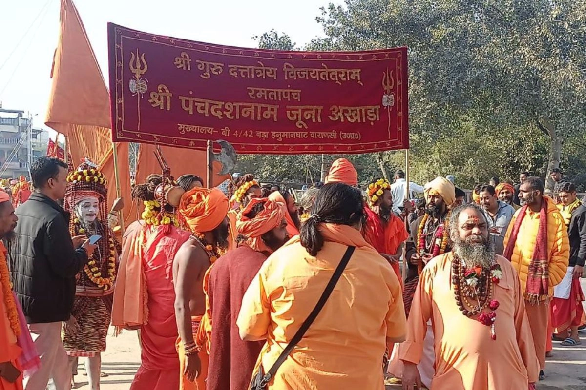 Maha Kumbh: Shri Panch Dashnam Juna Akhara Makes Grand Entry In Prayagraj Today