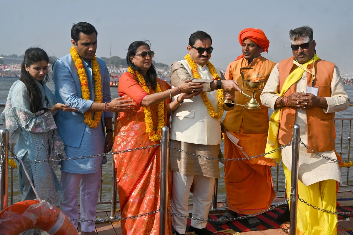 Gautam Adani Visits Maha Kumbh In Prayagraj