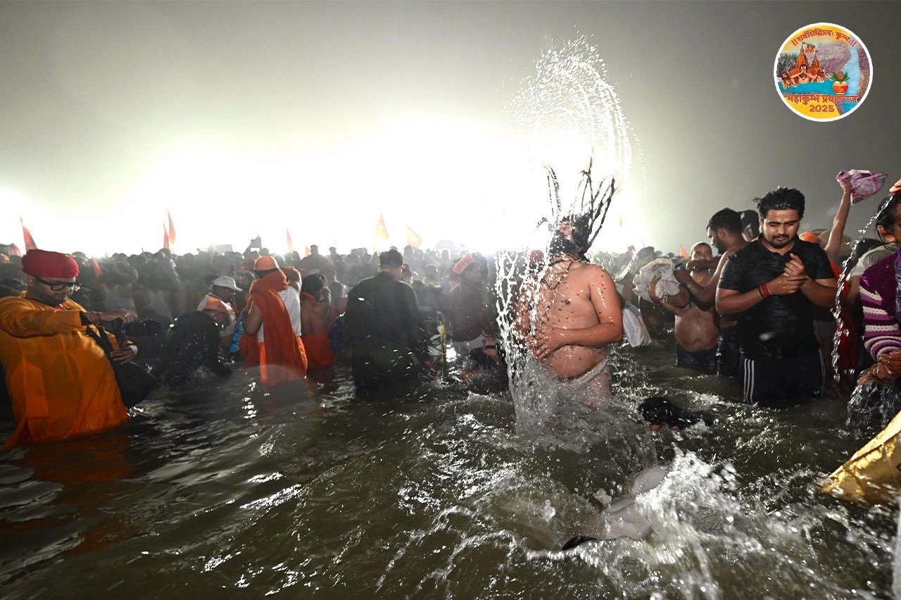 Mahakumbh: First Amrit Snan Begins In Prayagraj On Makar Shakranti