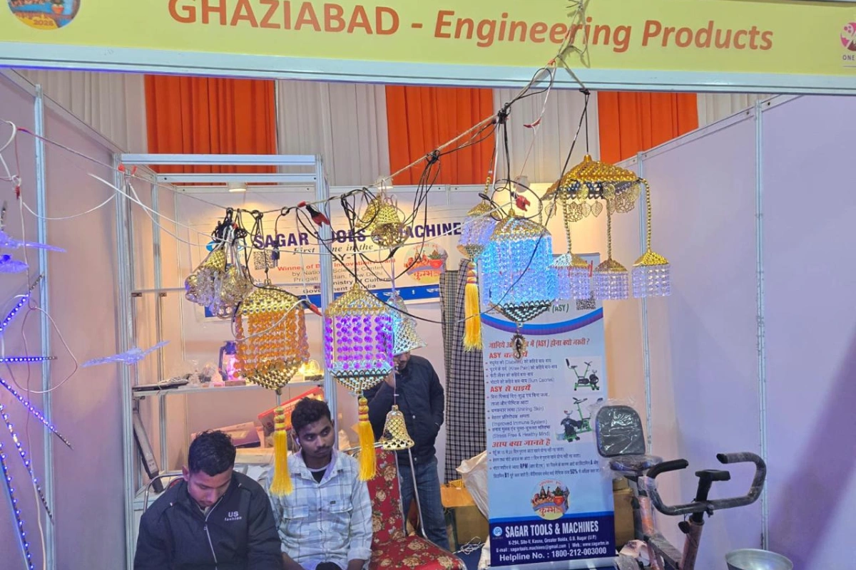 Innovative Foot-Powered Flour Mill Steals The Show At Maha Kumbh 2025 ODOP Exhibition