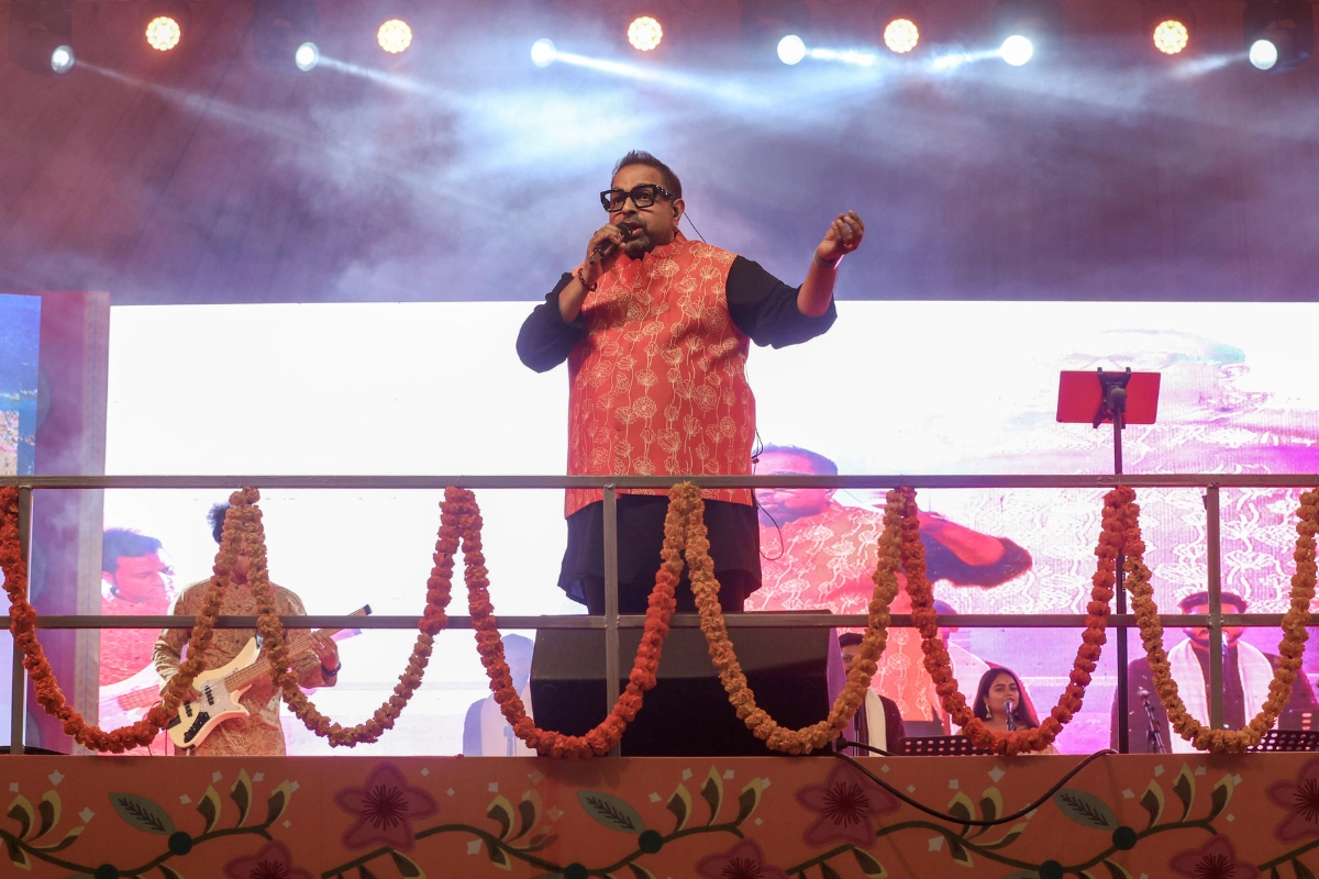 Shankar Mahadevan Mesmerizes Devotees With Soulful Performance At Maha Kumbh’s ‘Sanskriti Ka Sangam’