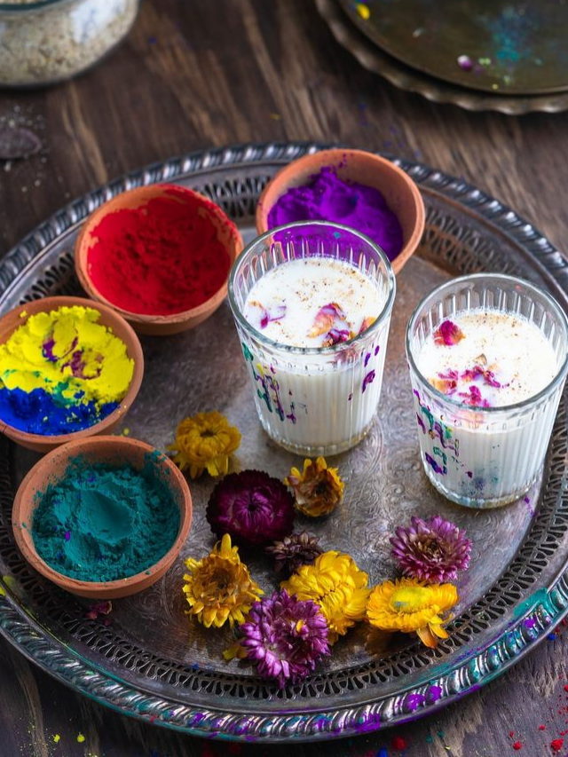 Cheers To Colorful Sips: 5 Best Drinks To Enjoy This Holi!