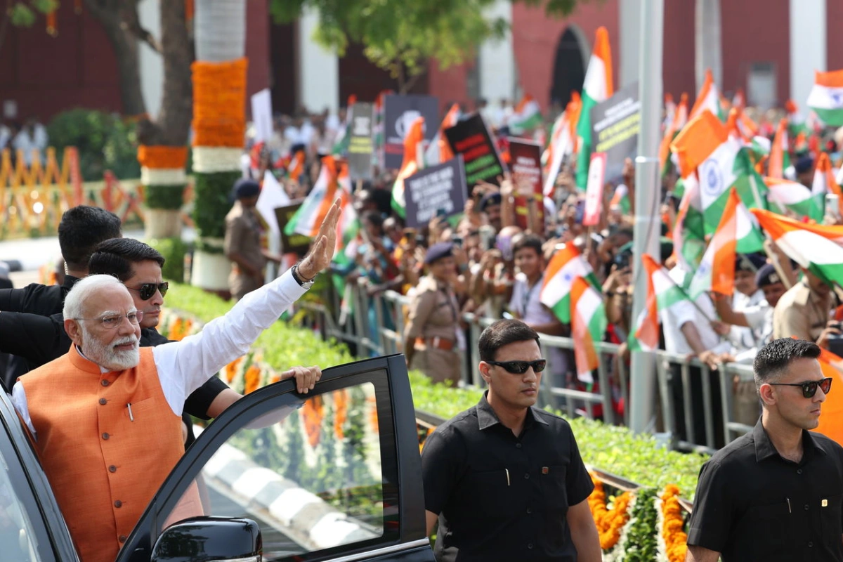 Gujarat’s Dahod Glows With Triranga Spirit During PM Modi’s Roadshow