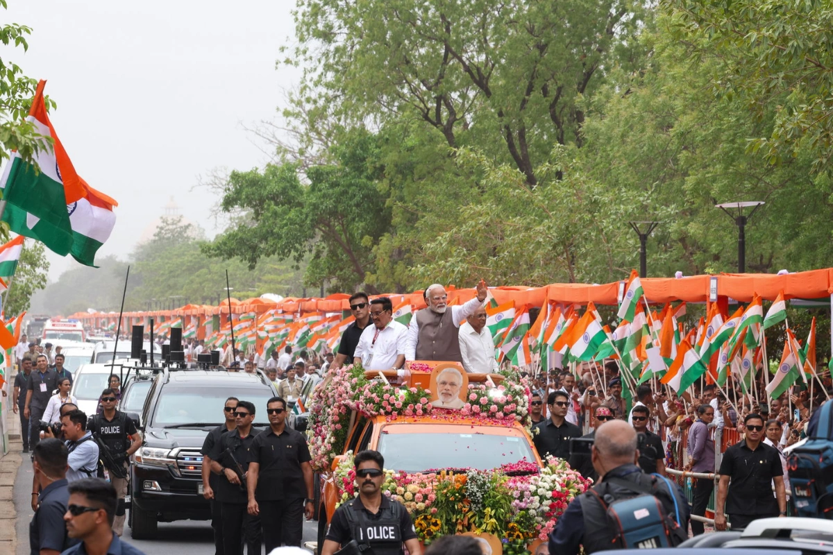 Gandhinagar Welcomes PM Modi With Enthusiastic Roadshow