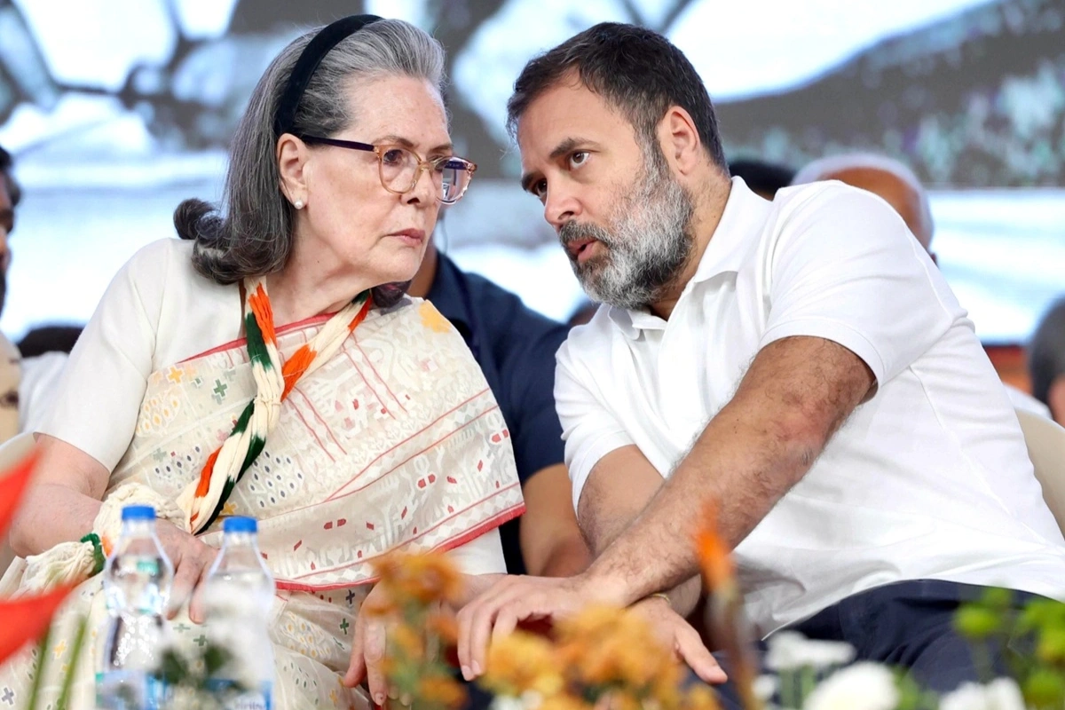 Delhi Court Issues Notice To Sonia, Rahul Gandhi In National Herald Case