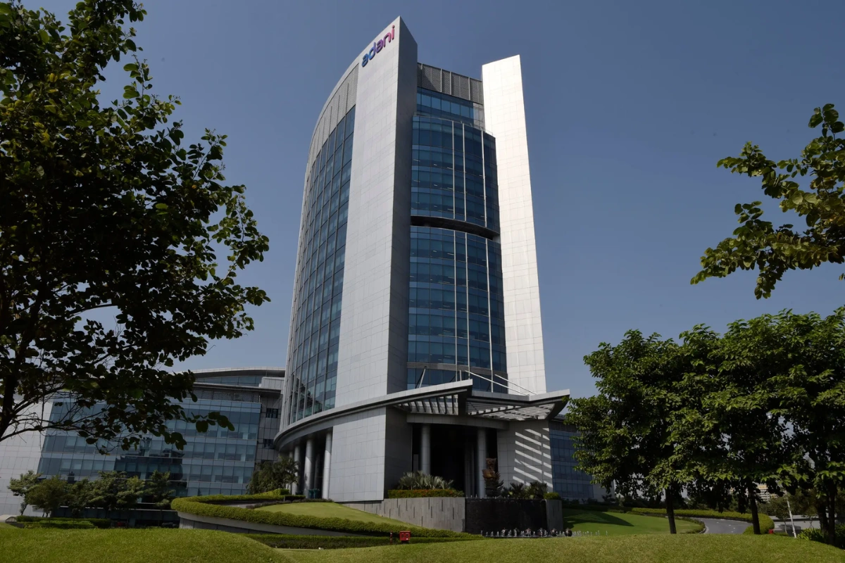 Adani Digital Labs & Dragonpass Join Forces To Redefine Lounge Experience At Indian Airports
