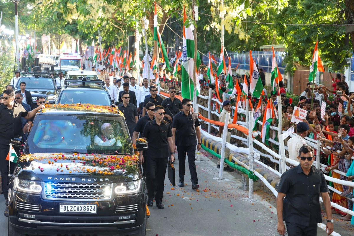 PM Modi Holds Key Party Meeting In Patna After Grand Roadshow