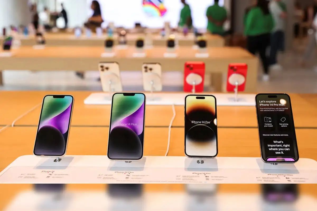 ‘Made In US’ iPhone Could Cost Nearly ₹3 Lakh, Says Analysts