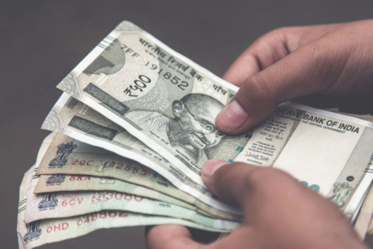 Uttar Pradesh Man Turns Rs 39 Fantasy Cricket Bet Into Rs 4 Crore Jackpot| WATCH