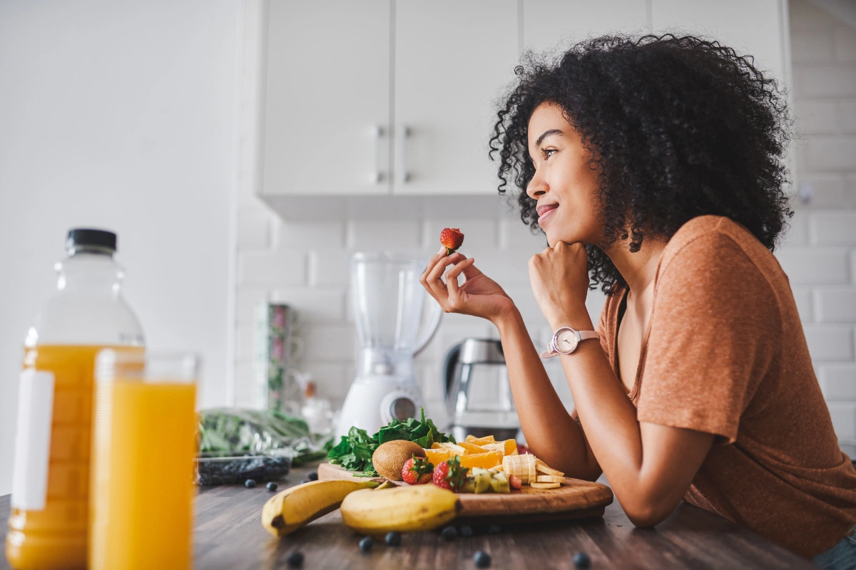 The Science Of Eating Slowly: Why It Helps Digestion & Weight Control