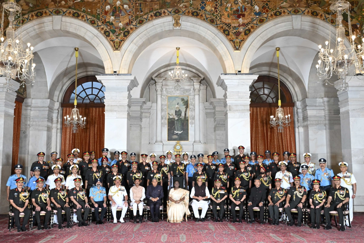 President Murmu Presents Distinguished Service Awards To 92 Armed Forces Leaders