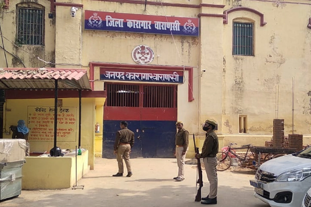 Ballia CHC Superintendent Dies Days After Bribery Arrest