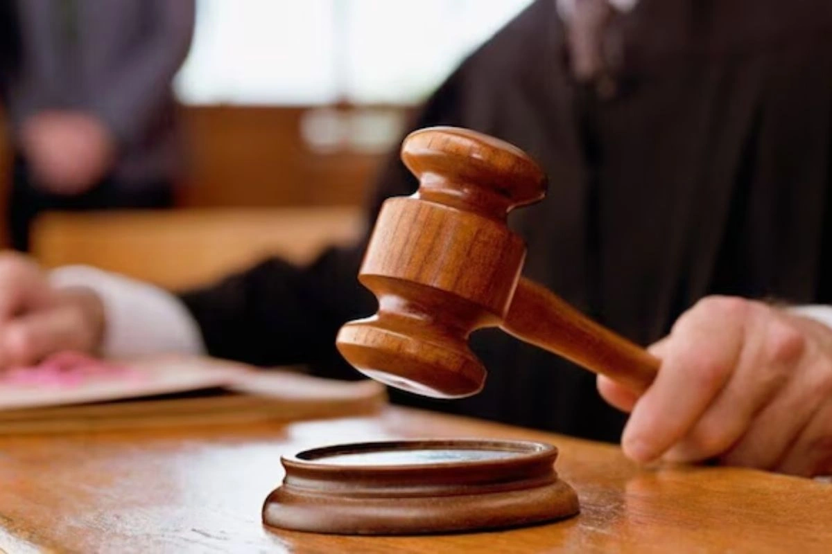 Allahabad HC Directs UPPSC To Allow Petitioner A Scribe For PCS Main Exam