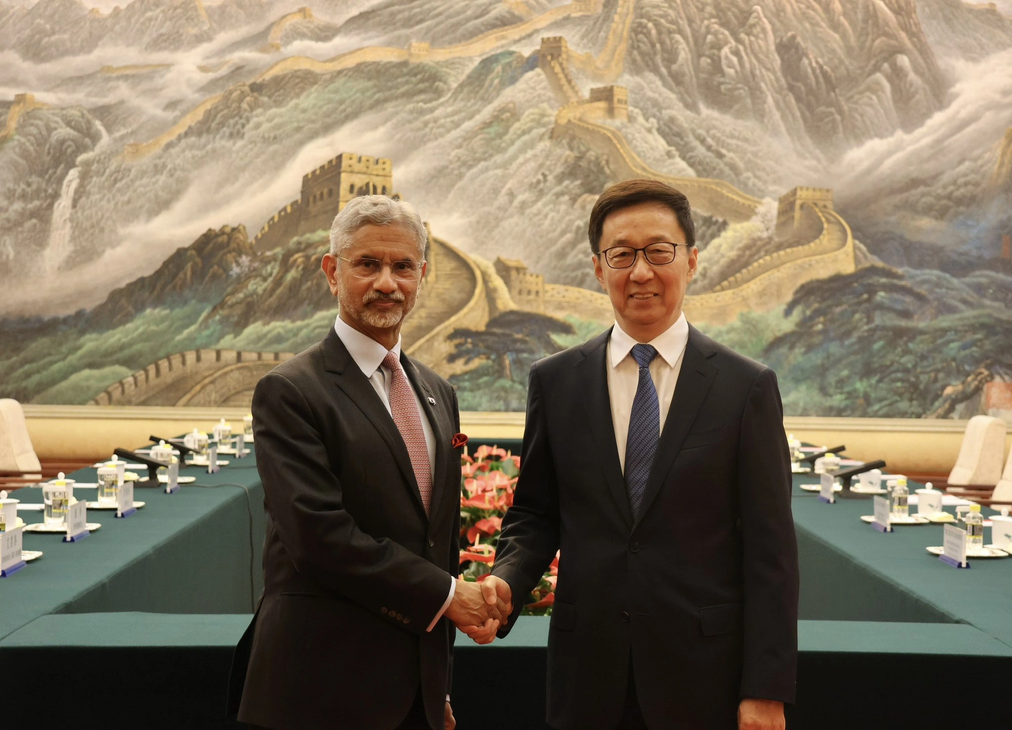 EAM Jaishankar meets Vice President Han Zheng