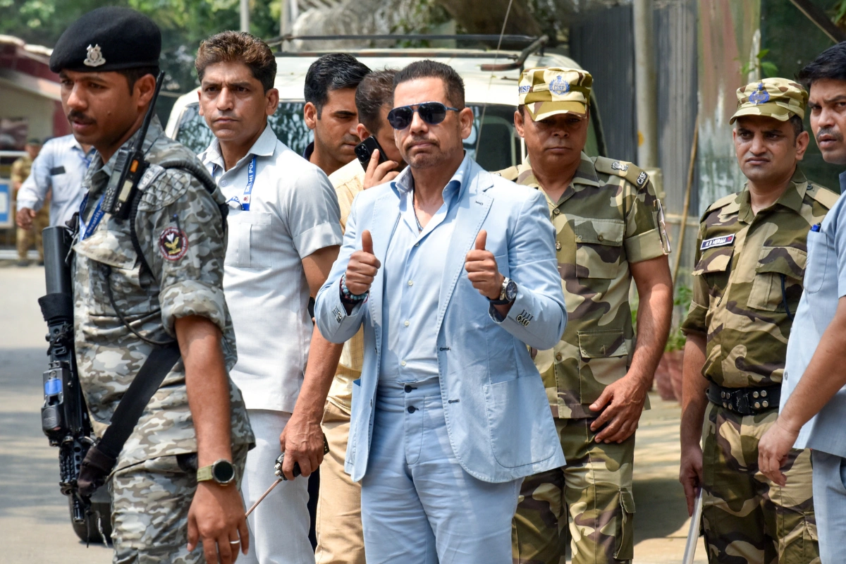 Delhi Court Delays Decision On Robert Vadra In Shikohpur Land Case to 2 August