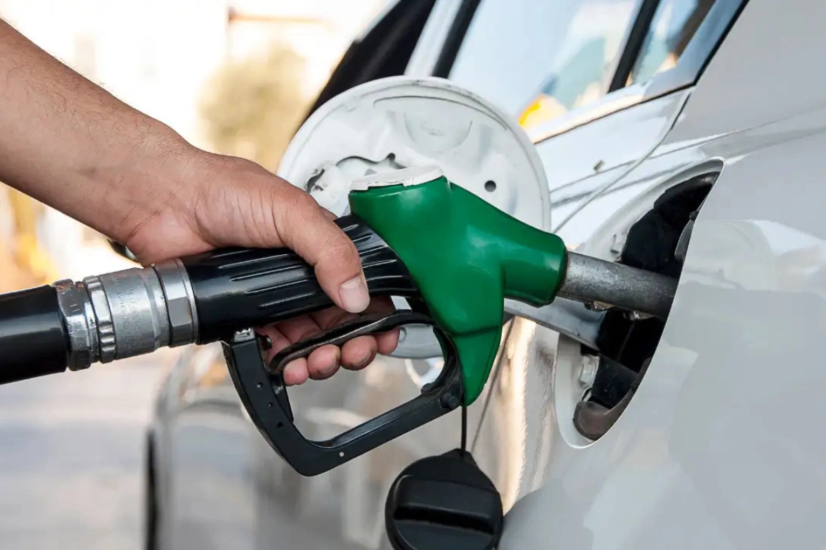Fuel Ban On Overage Vehicles In Delhi-NCR Deferred To November 1