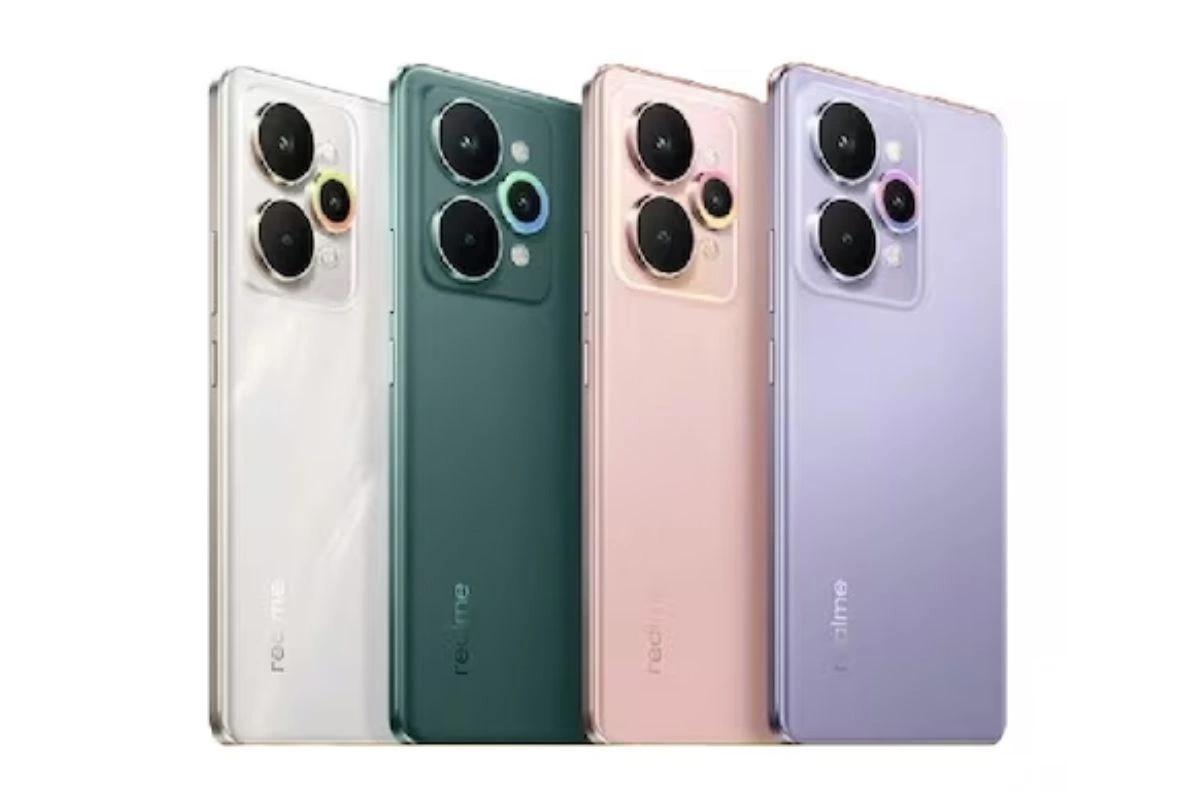 Realme Launches Realme 15 Pro 5G & Realme 15 5G In India With AI Features & 7000mAh Battery