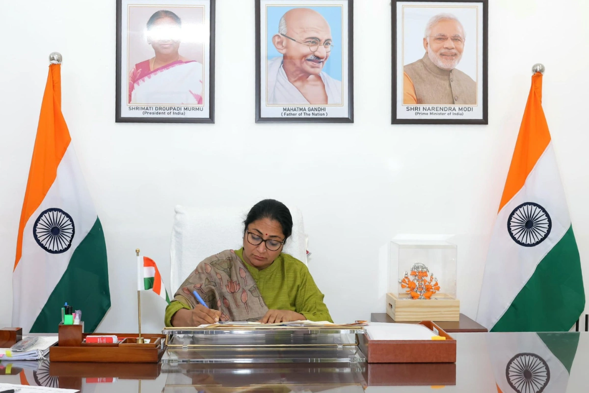 Delhi CM Rekha Gupta Expands Public Hearings Across All 70 Constituencies After Attack