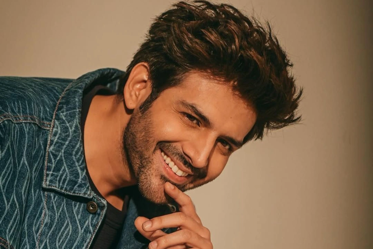Kartik Aaryan Heads To Mumbai For 48-Hour Shoot After London Break
