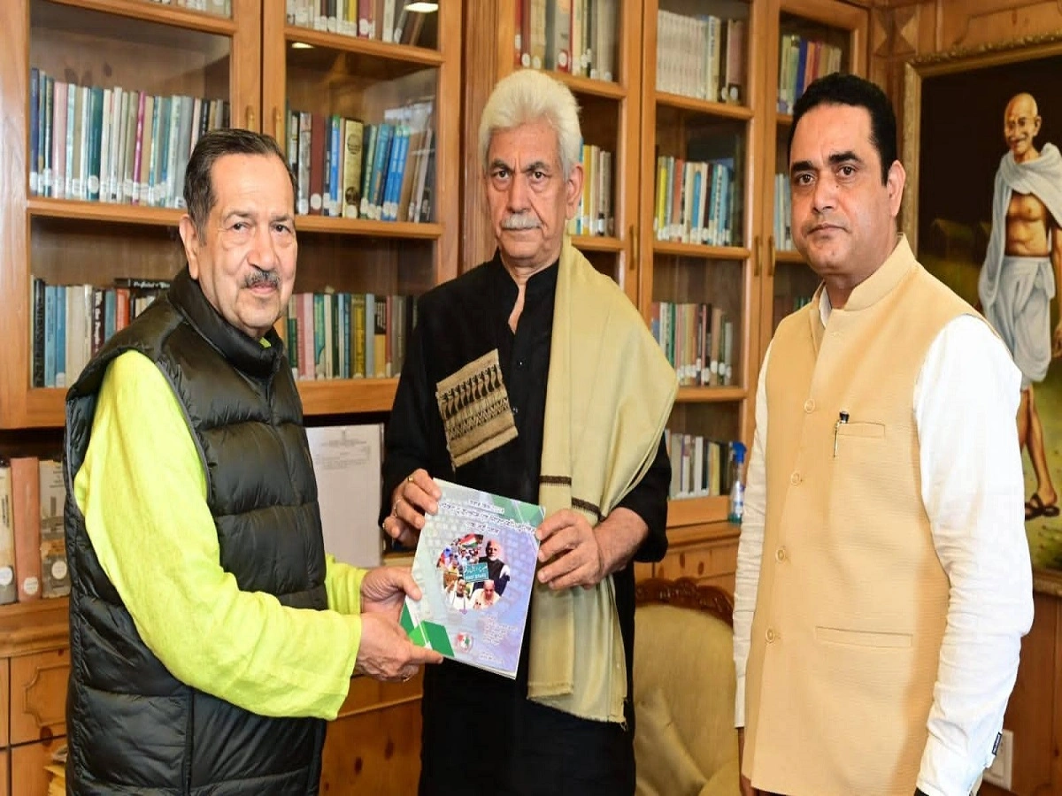 Dr Indresh Kumar Meets J&K LG Manoj Sinha At Raj Bhavan; Presents Book On Waqf Act
