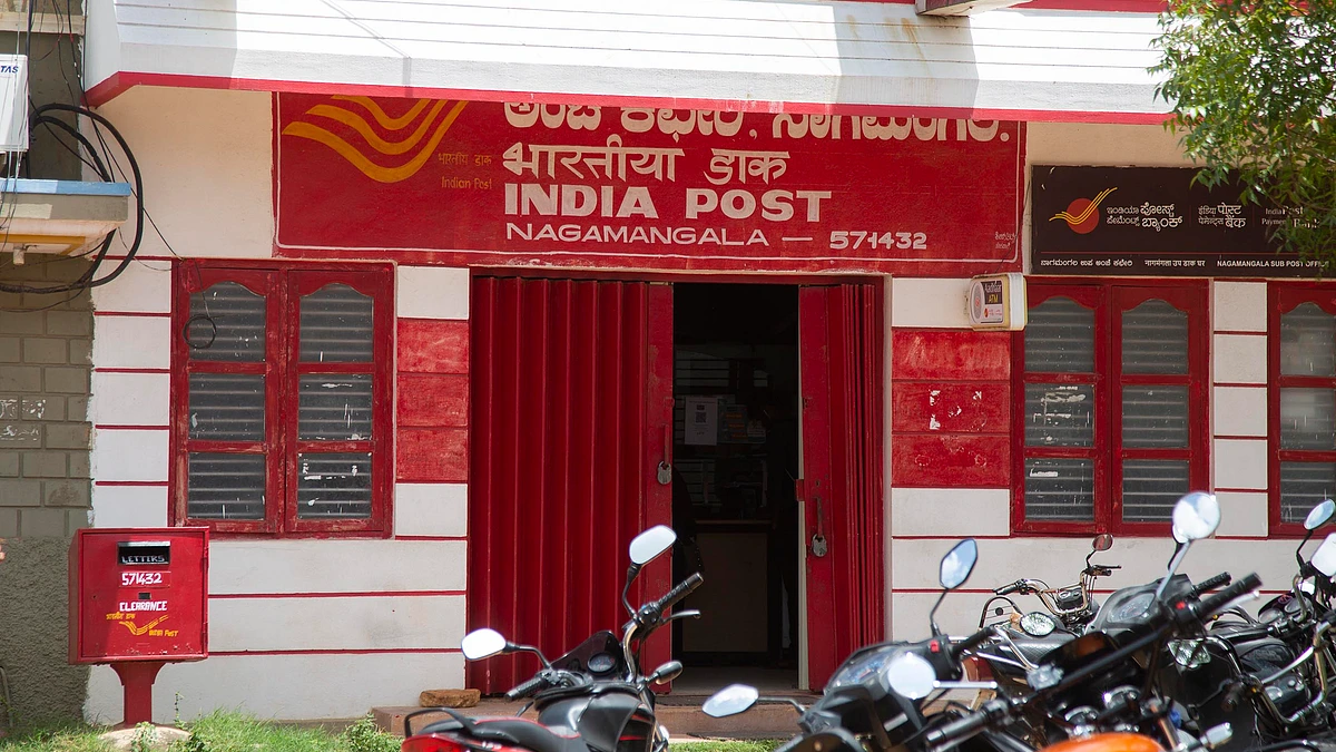 India Post Ties Up With 120 Countries To Support Varanasi Exports