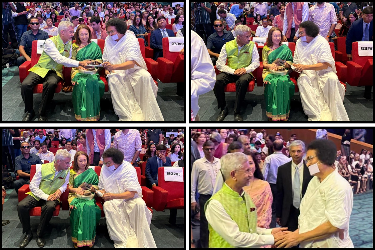 Spiritual Meets Diplomatic: Acharya Lokesh Jain Engages With EAM S Jaishankar