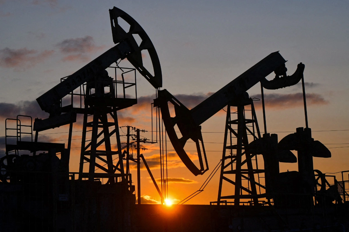 India Denies Halting Russian Oil Imports After President Trump’s Claim