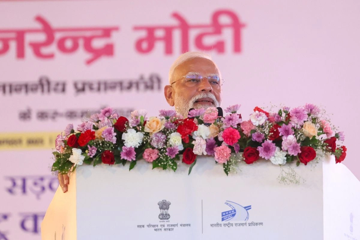 Delhi Infra Push: PM Modi Targets Past Governments; Renews Swadeshi Call