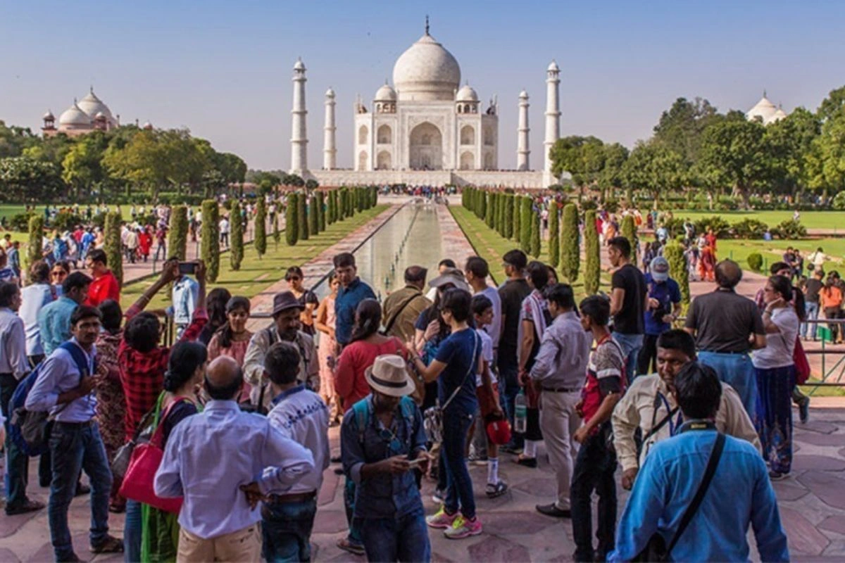 US, Bangladesh, UK, Australia & Canada Emerge As Top Sources For Foreign Tourist Arrivals In India